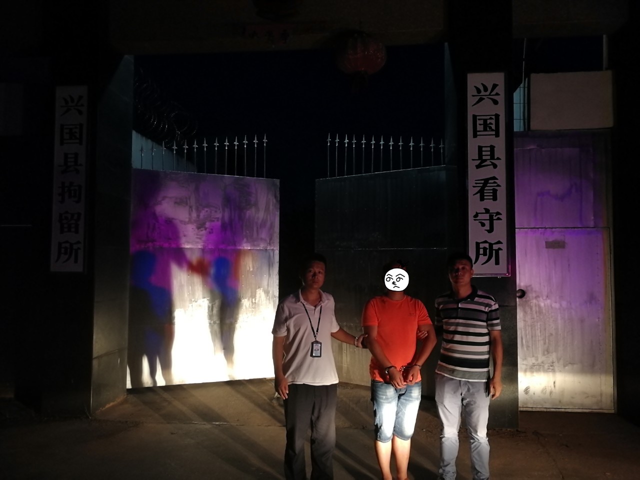 f6c7ab47325cb8803fcd1a3a54b6c949.jpg